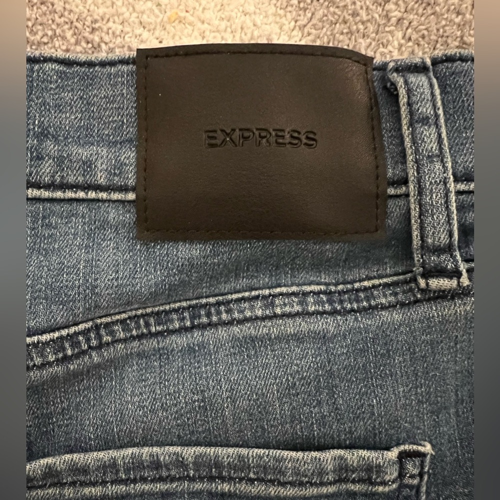 Express skinny jeans. High rise. - Picture 4 of 5